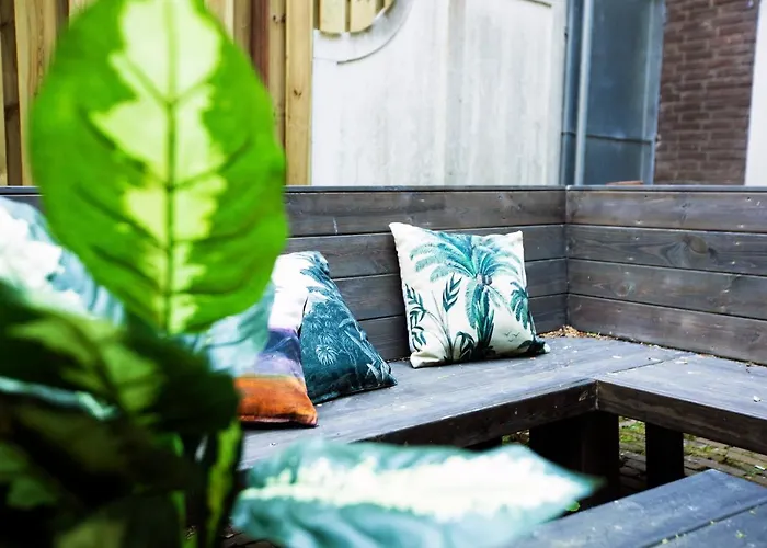 호텔 Quentin Museum Square 2*