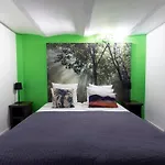 호텔 Quentin Museum Square 2*