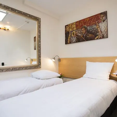 Quentin England 2* אמסטרדם