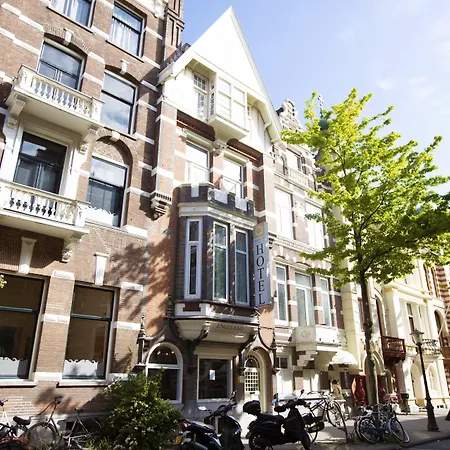 Hotel Quentin Museum Square 2*