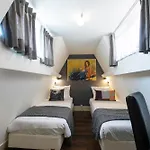 Quentin Museum Square 2* Amsterdam