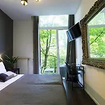 Quentin Museum Square Hotel 2*