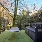 Quentin Museum Square 2*