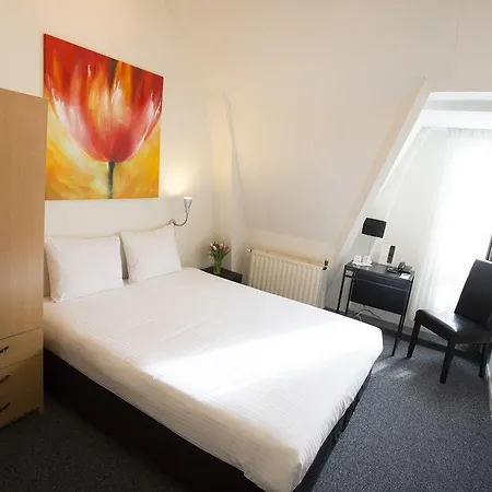 Quentin England Амстердам