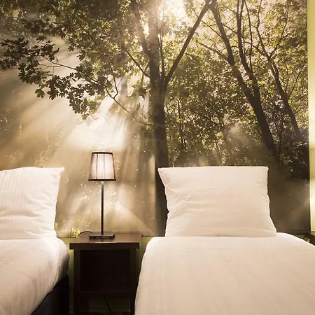 Quentin Museum Square Hotel 2*