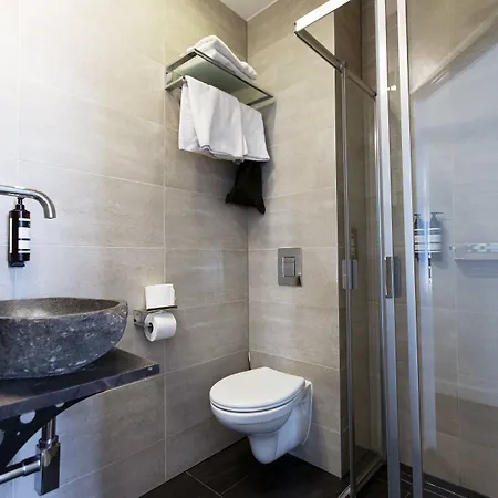 Quentin England Отель Амстердам