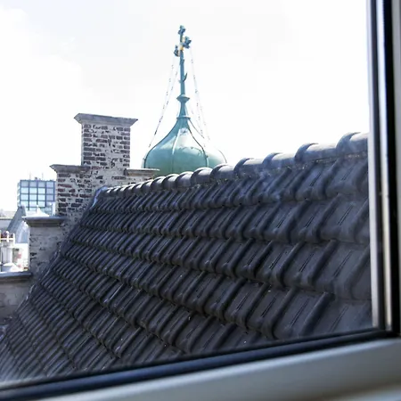 Quentin England 2* Амстердам