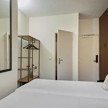 Quentin Museum Square Amsterdam