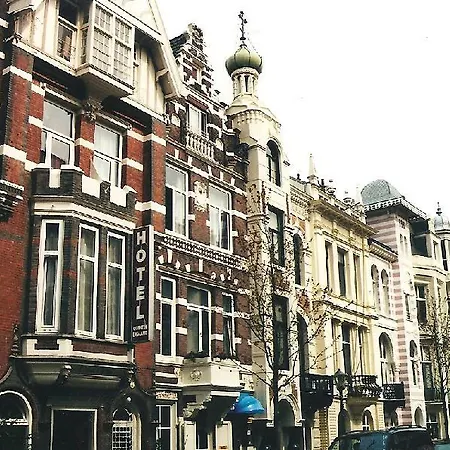 Hotel Quentin Museum Square 2*