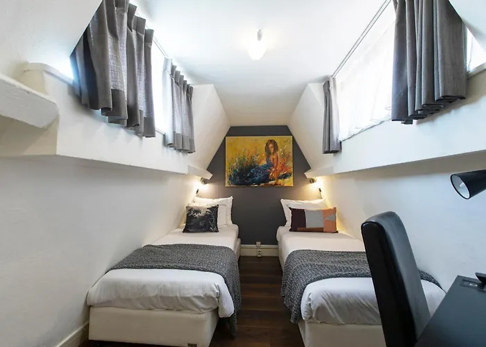 Quentin Museum Square 2* アムステルダム