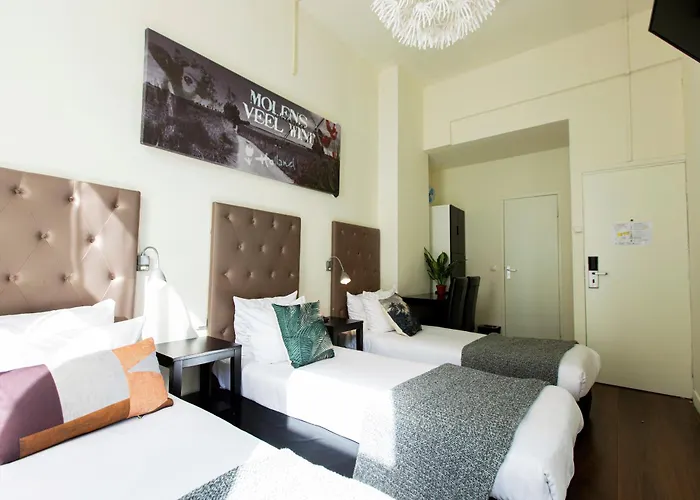 Quentin Museum Square