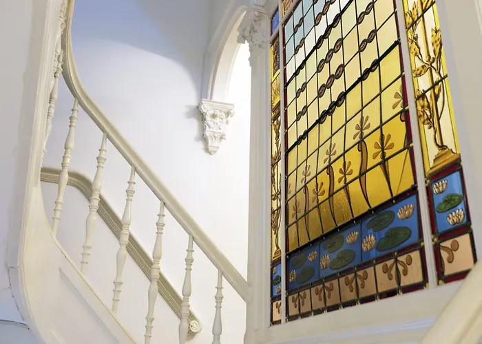 Quentin Museum Square