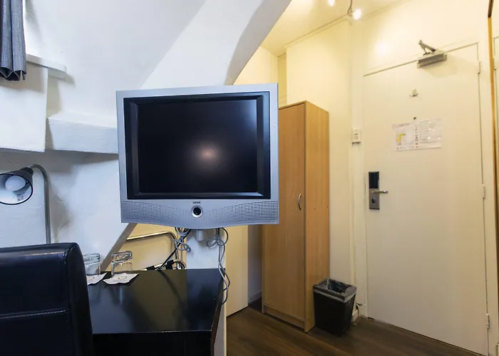 Quentin Museum Square Hotel 2*