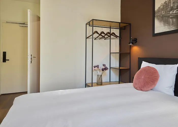 Quentin Museum Square Hotel 2*