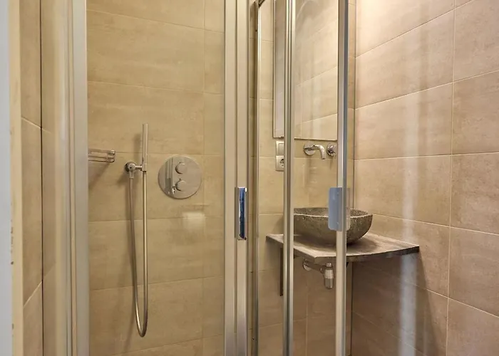 Quentin Museum Square 2* Amsterdam