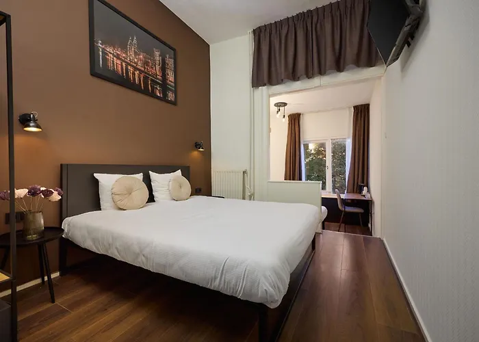 Quentin Museum Square Hotel 2*