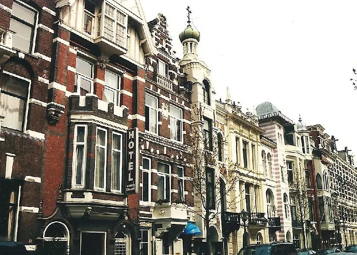 Hotel Quentin Museum Square 2*