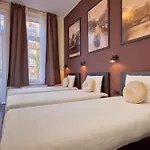 Quentin Museum Square 2* Amsterdam