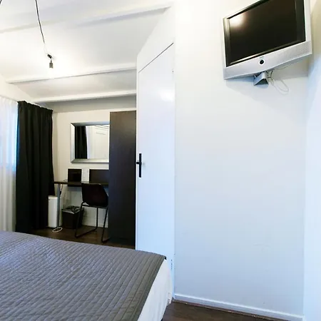 Quentin England Hotel