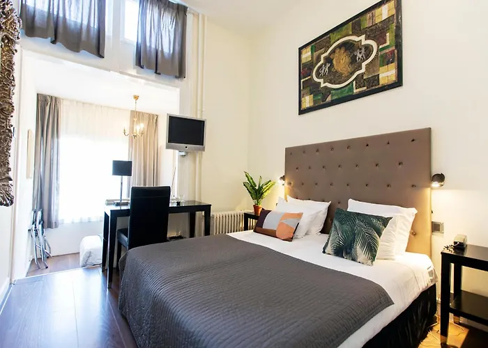 Hotell Quentin Museum Square 2*