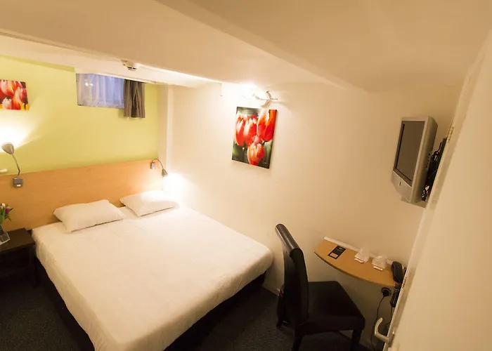 Quentin Museum Square Otel