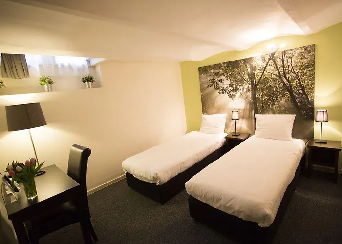 Quentin Museum Square