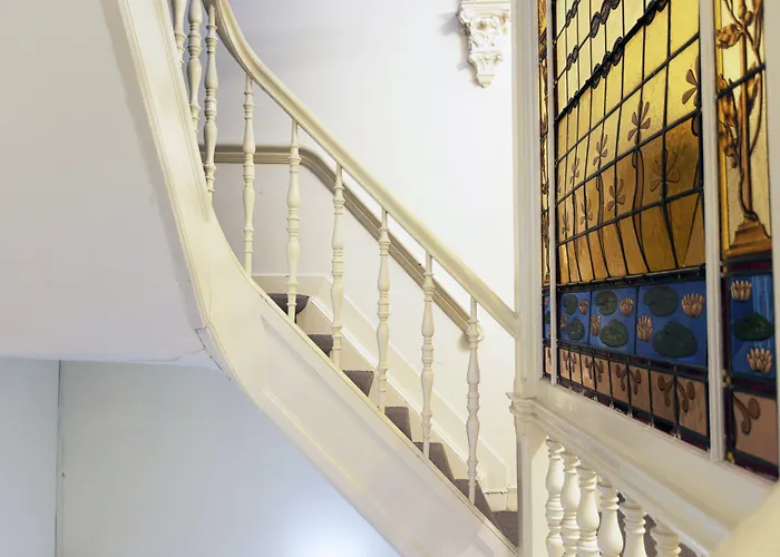 Quentin Museum Square Hotel 2*