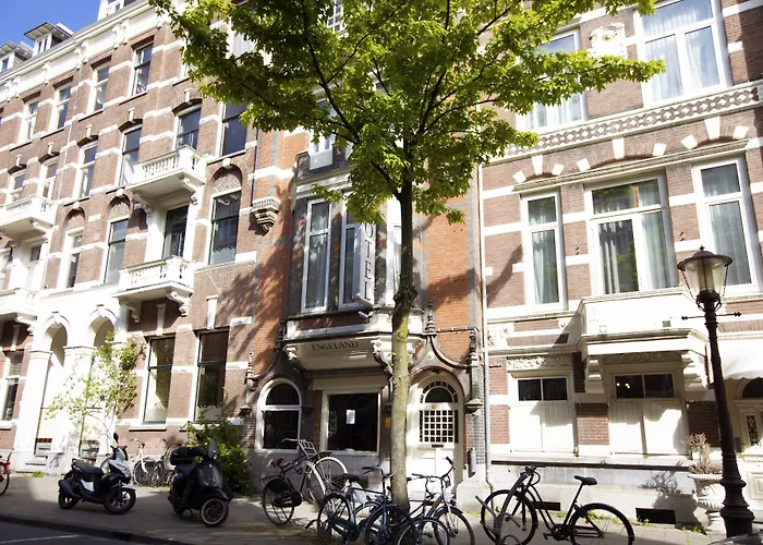 Quentin Museum Square 2* Amsterdam